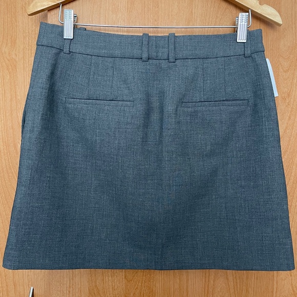 Babaton Chisel Skirt size 10 - Picture 2 of 3
